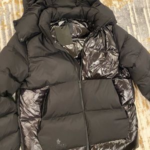 Moncler puffer men’s jacket size 5